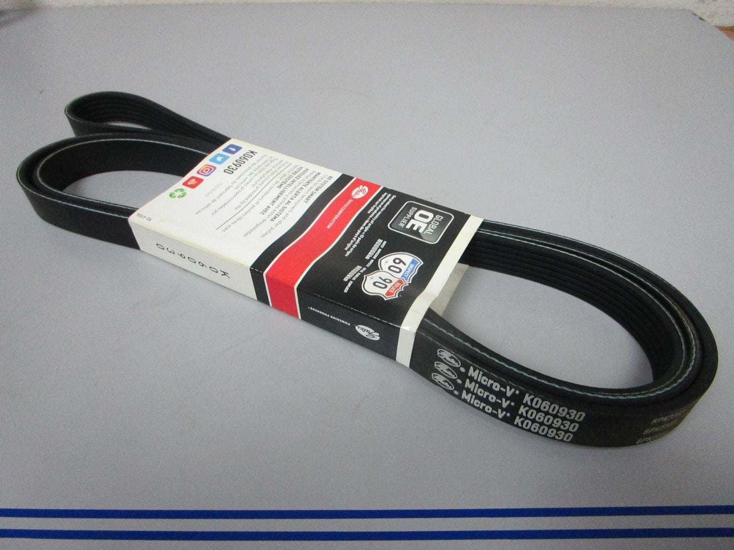 NEW K060930 Gates Micro-V 13/16" x 93 ⅝" Serpentine Belt 0720