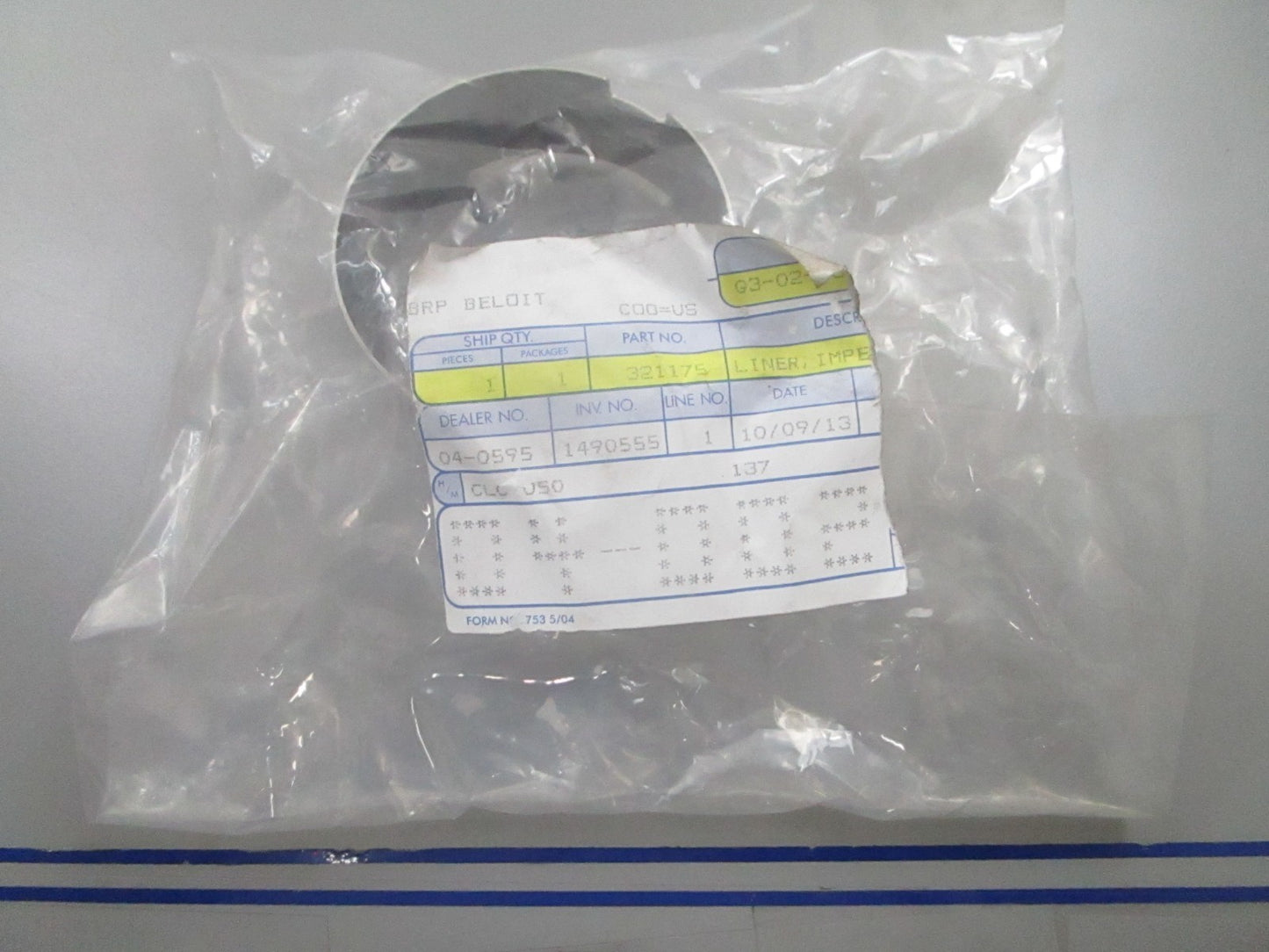 *NEW OEM* 0810 OMC Johnson Evinrude Liner 321175 0321175