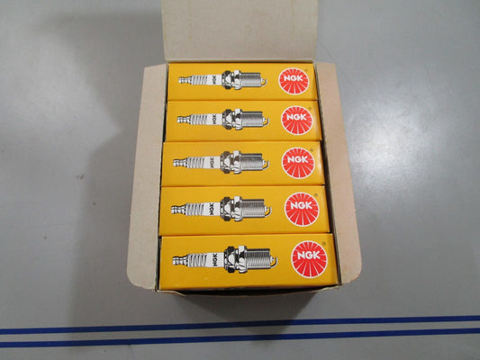 *NEW* (LOT OF 10) 0820 NGK Spark Plug B9HS-10