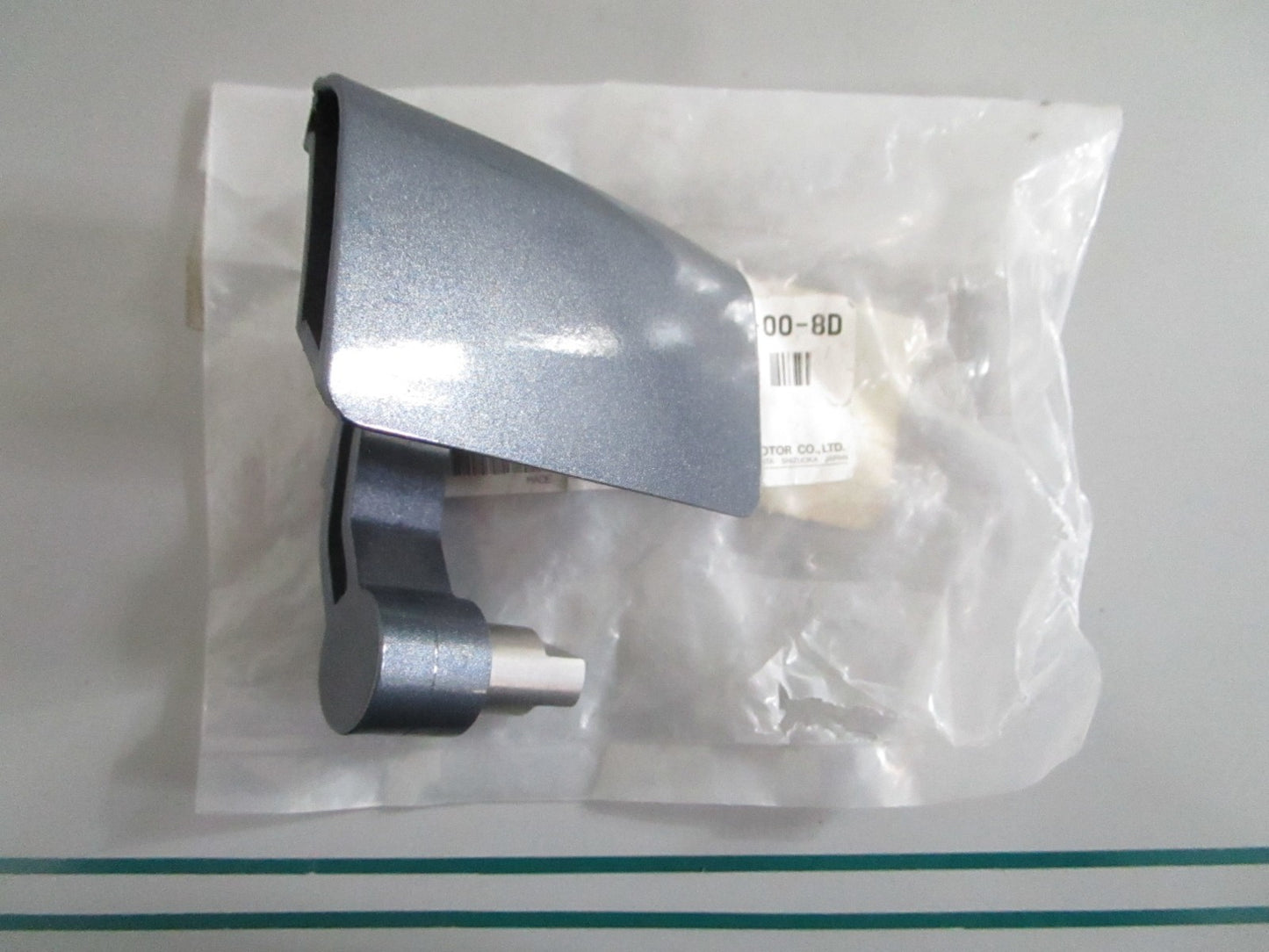 NEW OEM 68F-42815-00-8D Yamaha Clamp Lever 0820