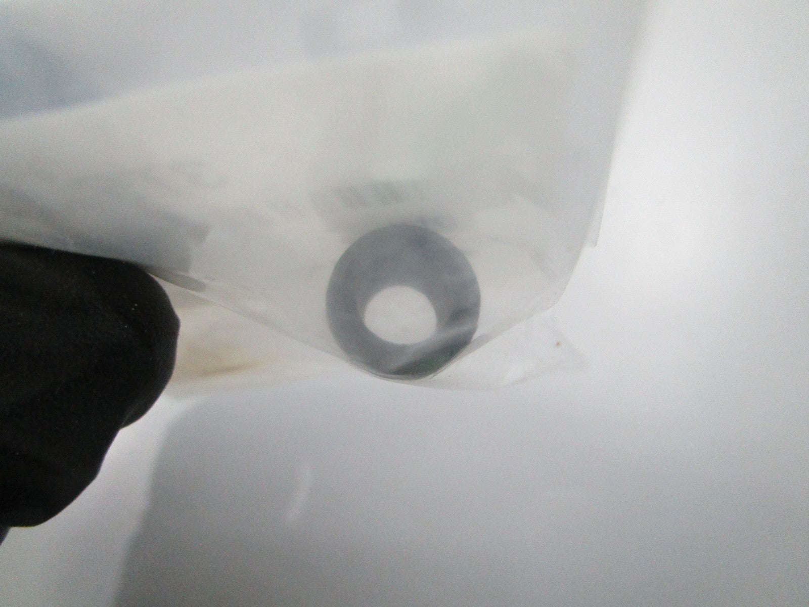 NEW OEM 3T5-04319-0 3T5043190 Tohatsu Pipe Grommet 0810