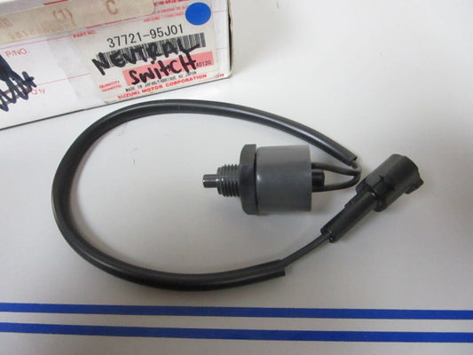 *NEW OEM* 0720 Suzuki Neutral Switch 37721-95J01