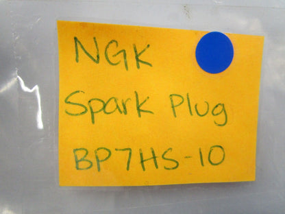 NEW (LOT OF 5) BP7HS-10 NGK Spark Plug 0810