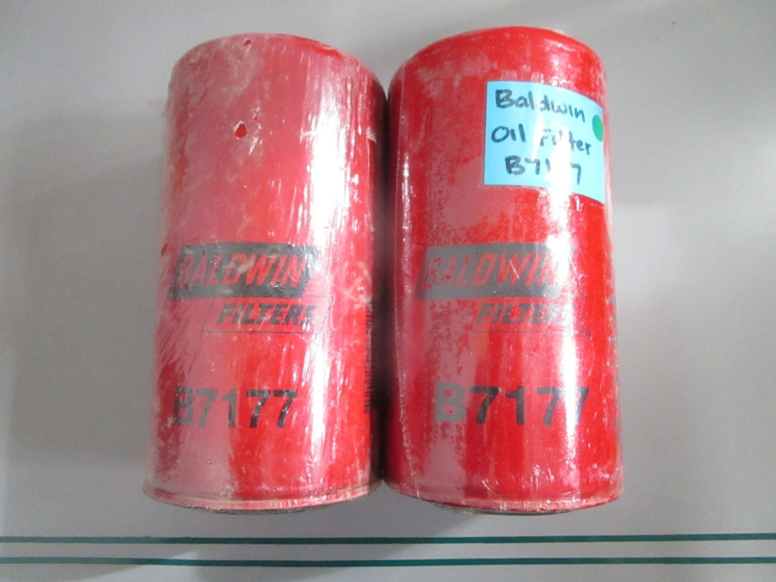 NEW OEM (LOT OF 2) B7177 Baldwin Oil Filter 0820