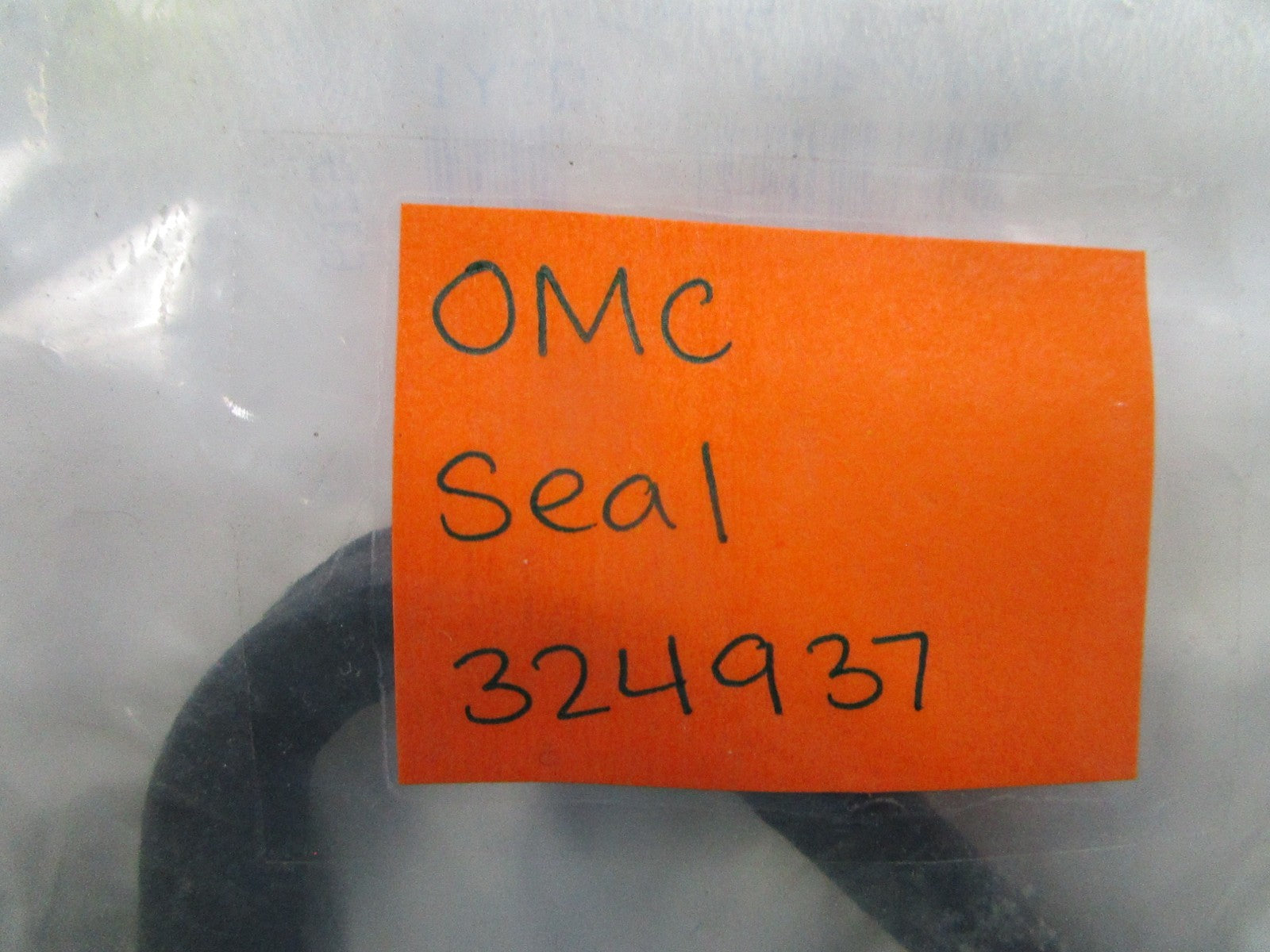 NEW OEM 324937 0324937 OMC Johnson Evinrude Seal 0810