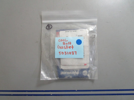*NEW OEM* 0810 OMC Johnson Evinrude Bolt Gasket 5031037