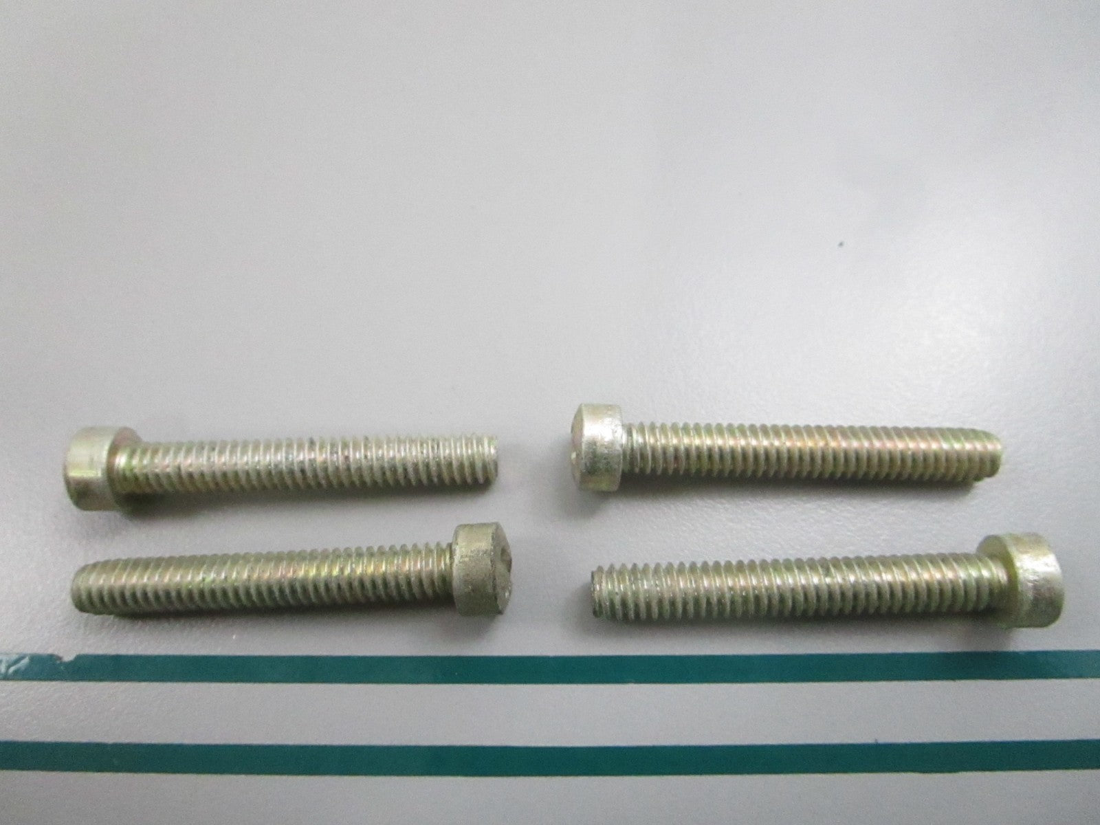 NEW OEM (LOT OF 4) 10-73281 Mercury Quicksilver Screw 0810