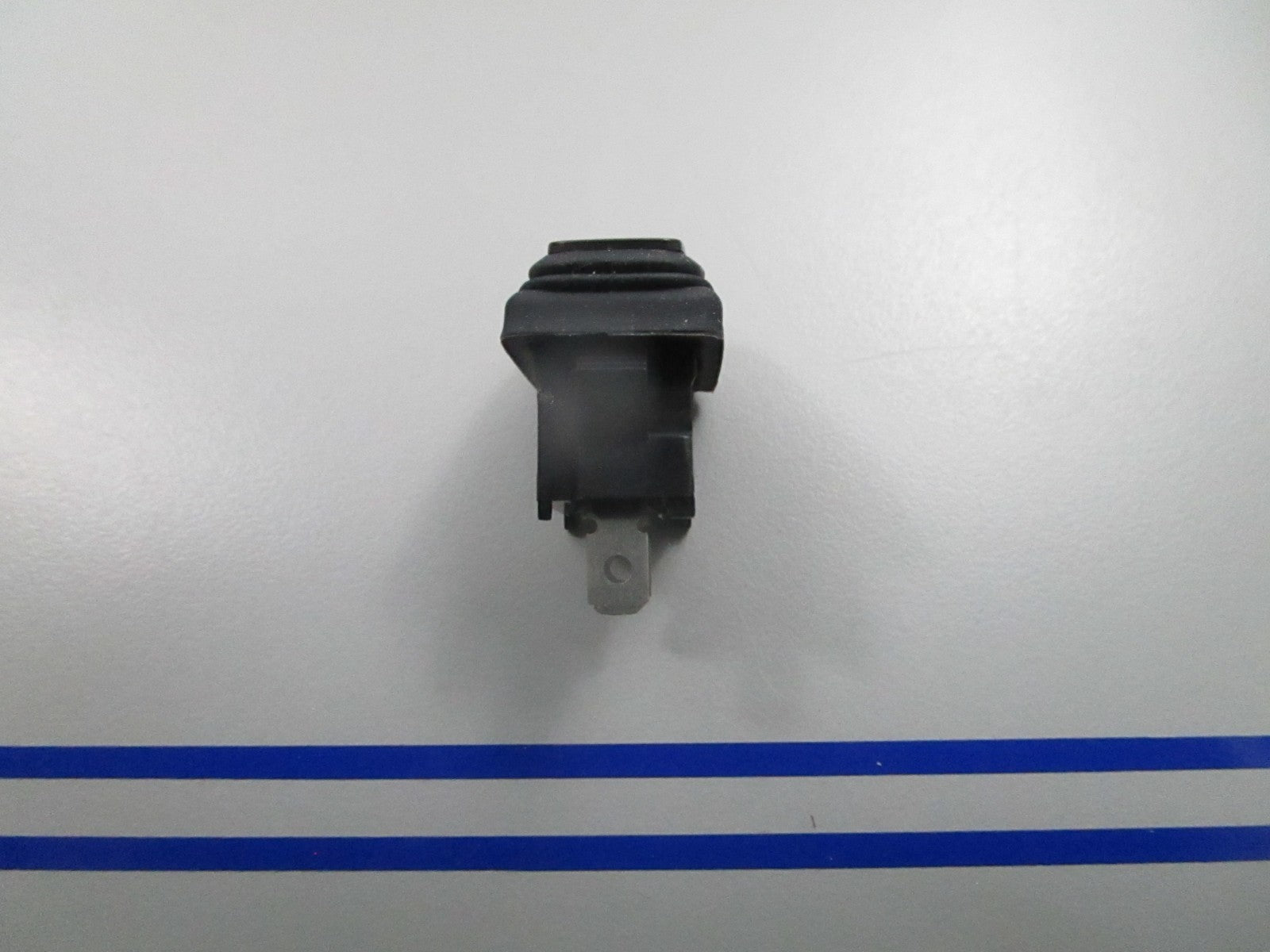 *NEW OEM* 0810 Generac Switch Rocker SPST On-Off  IP65 10000016218