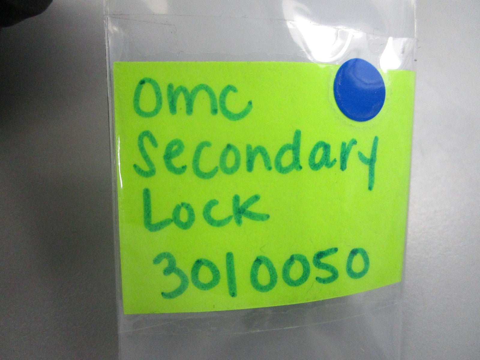 NEW OEM 3010050 OMC Johnson Evinrude Secondary Lock 0810