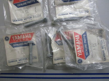 *NEW OEM* (LOT OF 5) 0820 Yamaha Bolt 90101-06M07-00