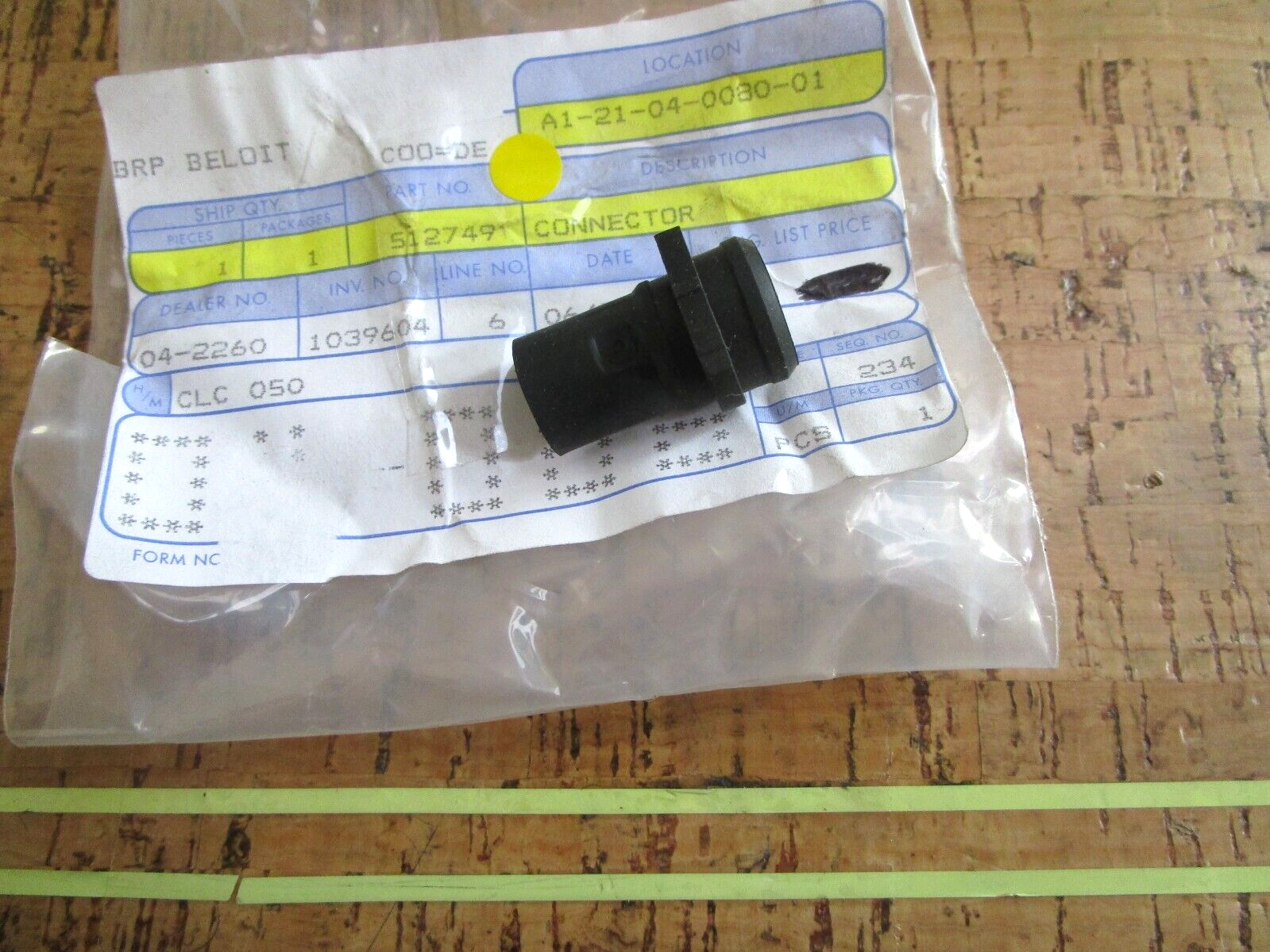 *NEW OEM* 0750 OMC Johnson Evinrude CONNECTOR 512749 0512749