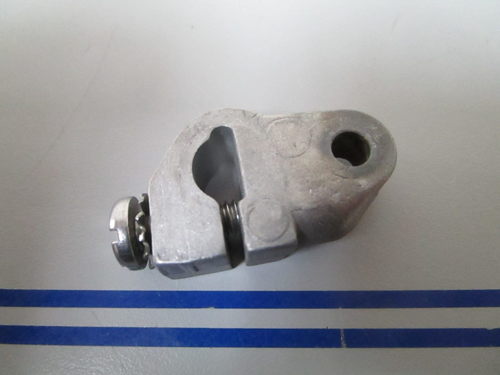 *NEW OEM* 0810 OMC Johnson Evinrude Lever 377548 0377548