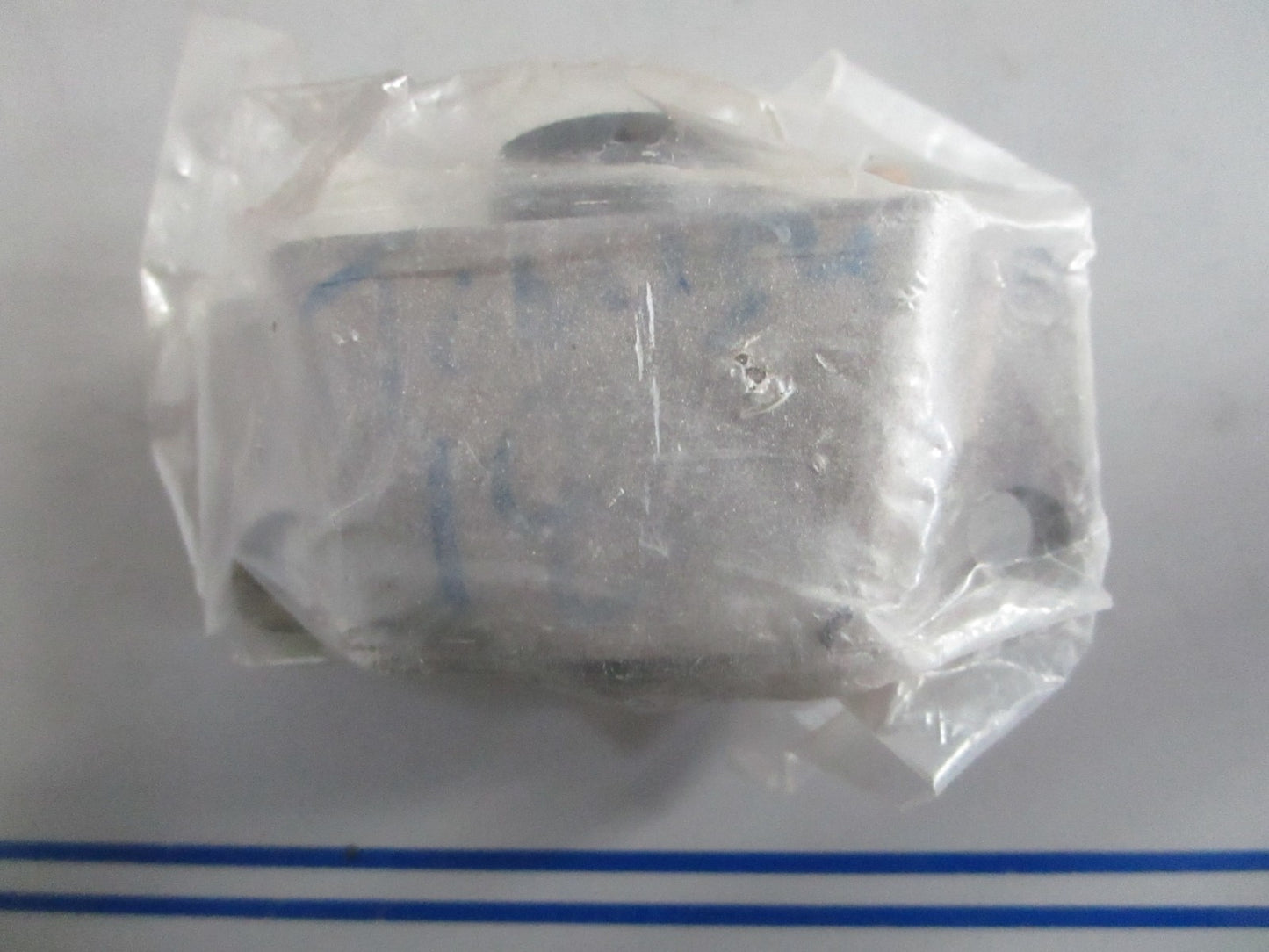 NEW OEM 3BA-61301-0 Tohatsu Upper Rubber Mount 0820
