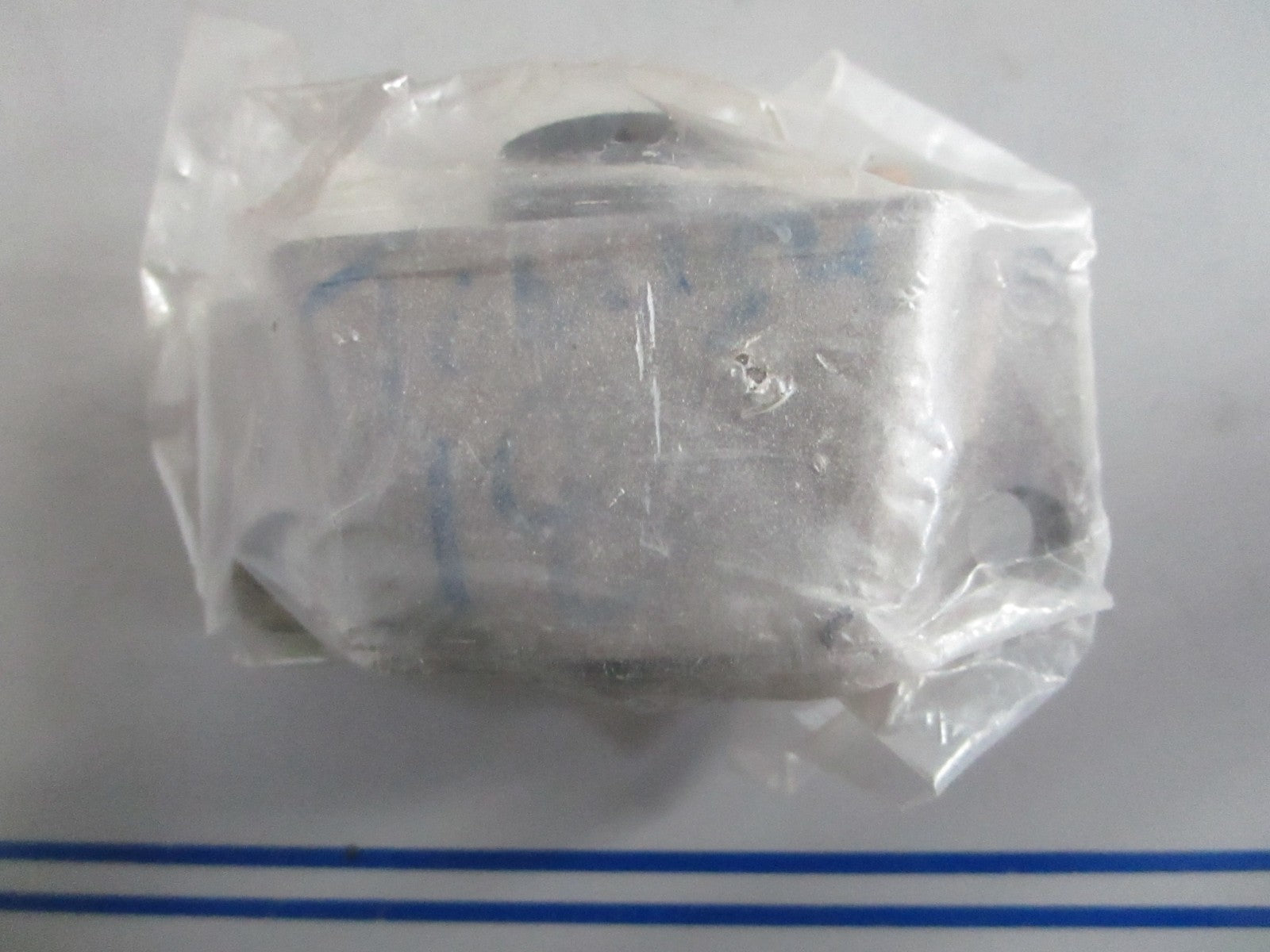 NEW OEM 3BA-61301-0 Tohatsu Upper Rubber Mount 0820