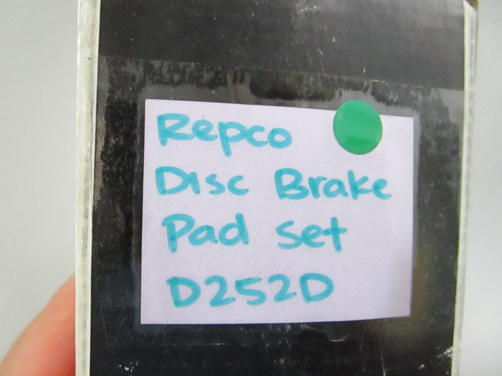 NEW D252D Repco Disc Brake Pad Set 0810