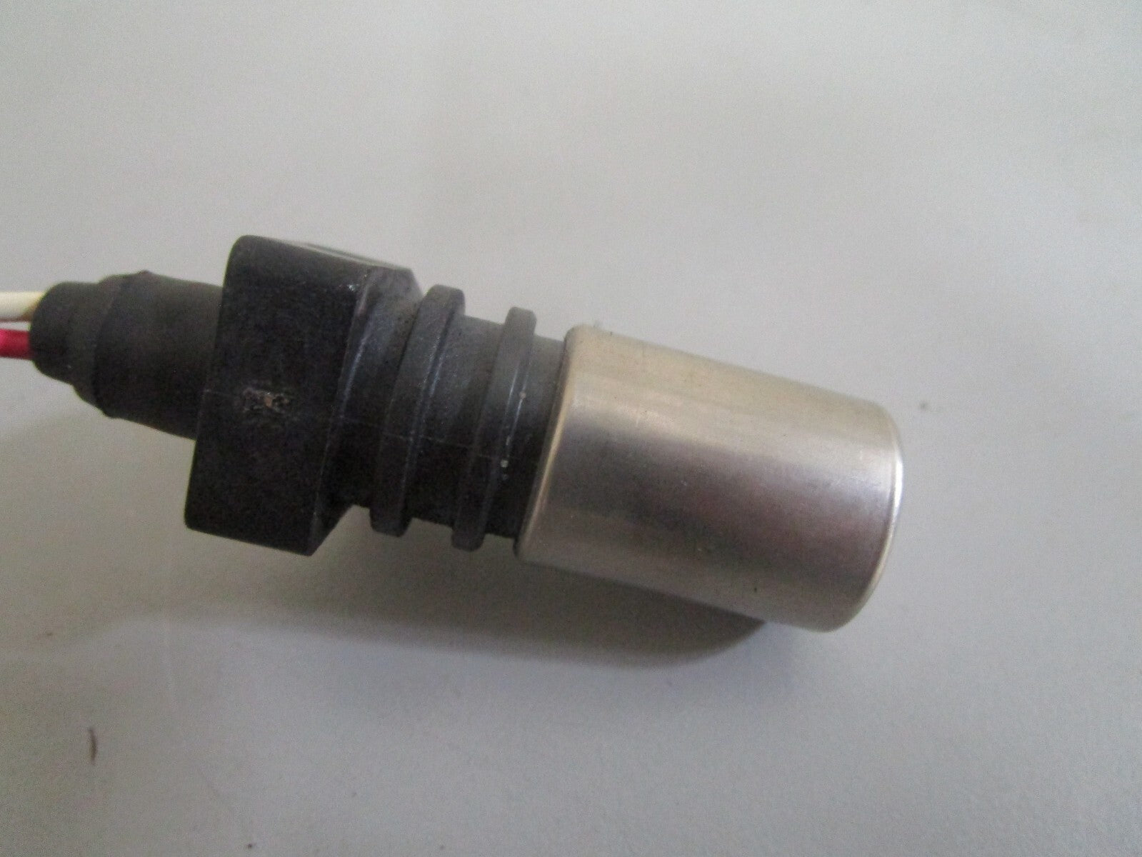 *NEW OEM* 0820 Mercury Quicksilver Sensor 821909