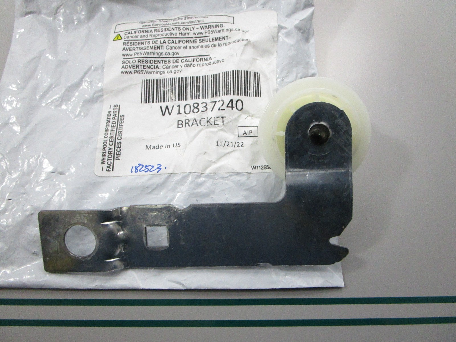 NEW OEM W10837240 Whirlpool Bracket 0810