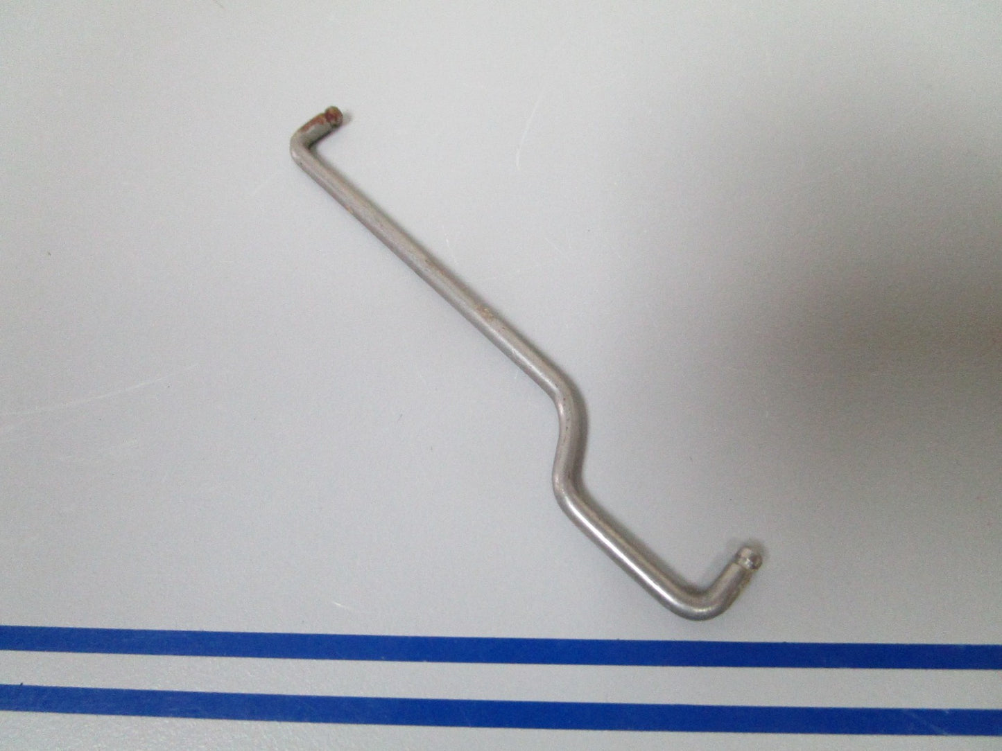 NEW OEM 205020 0205020 OMC Johnson Evinrude Valve Arm Link 0720