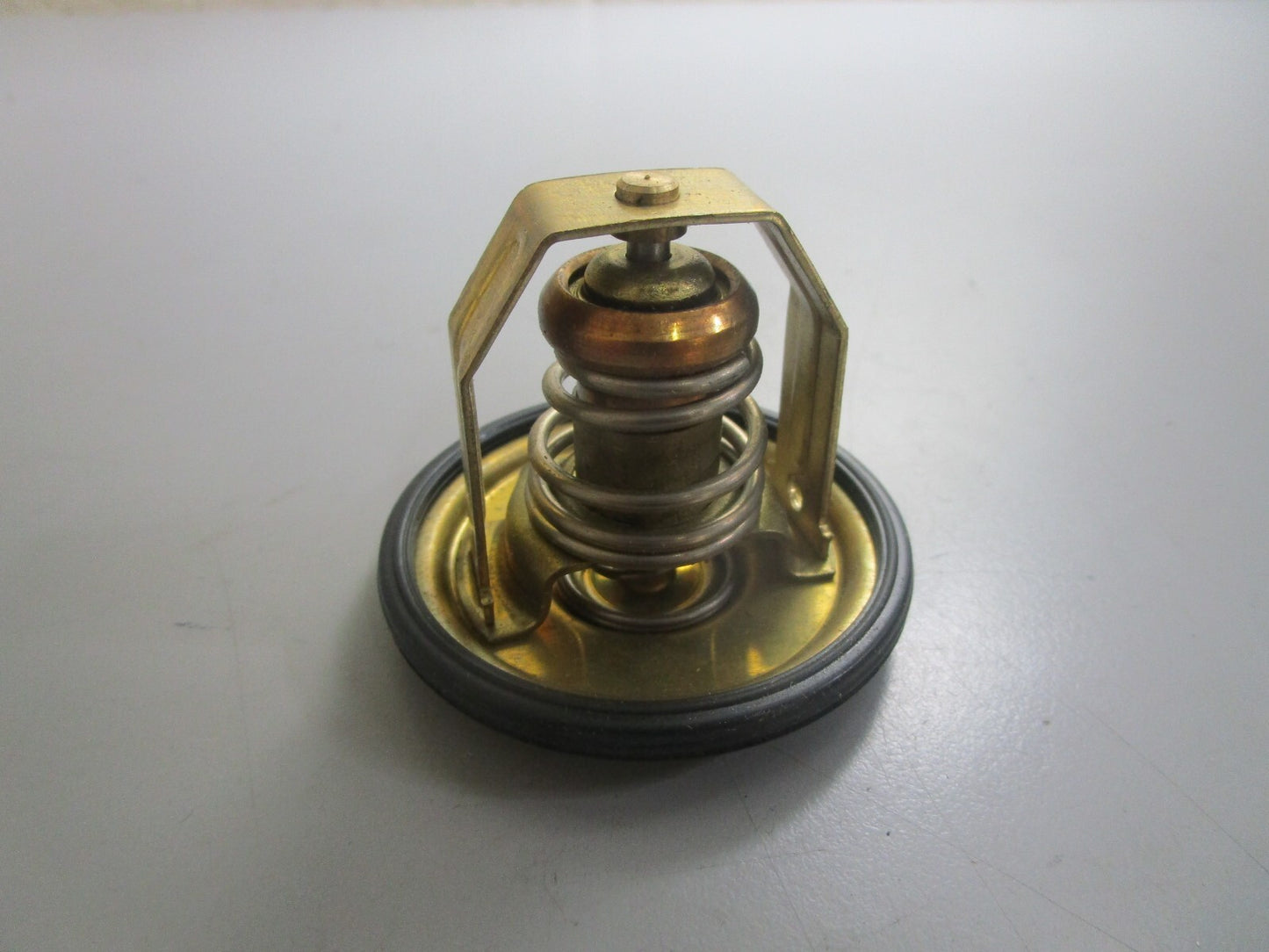 *NEW OEM* 0820 Volvo Penta Thermostat Kit 876097