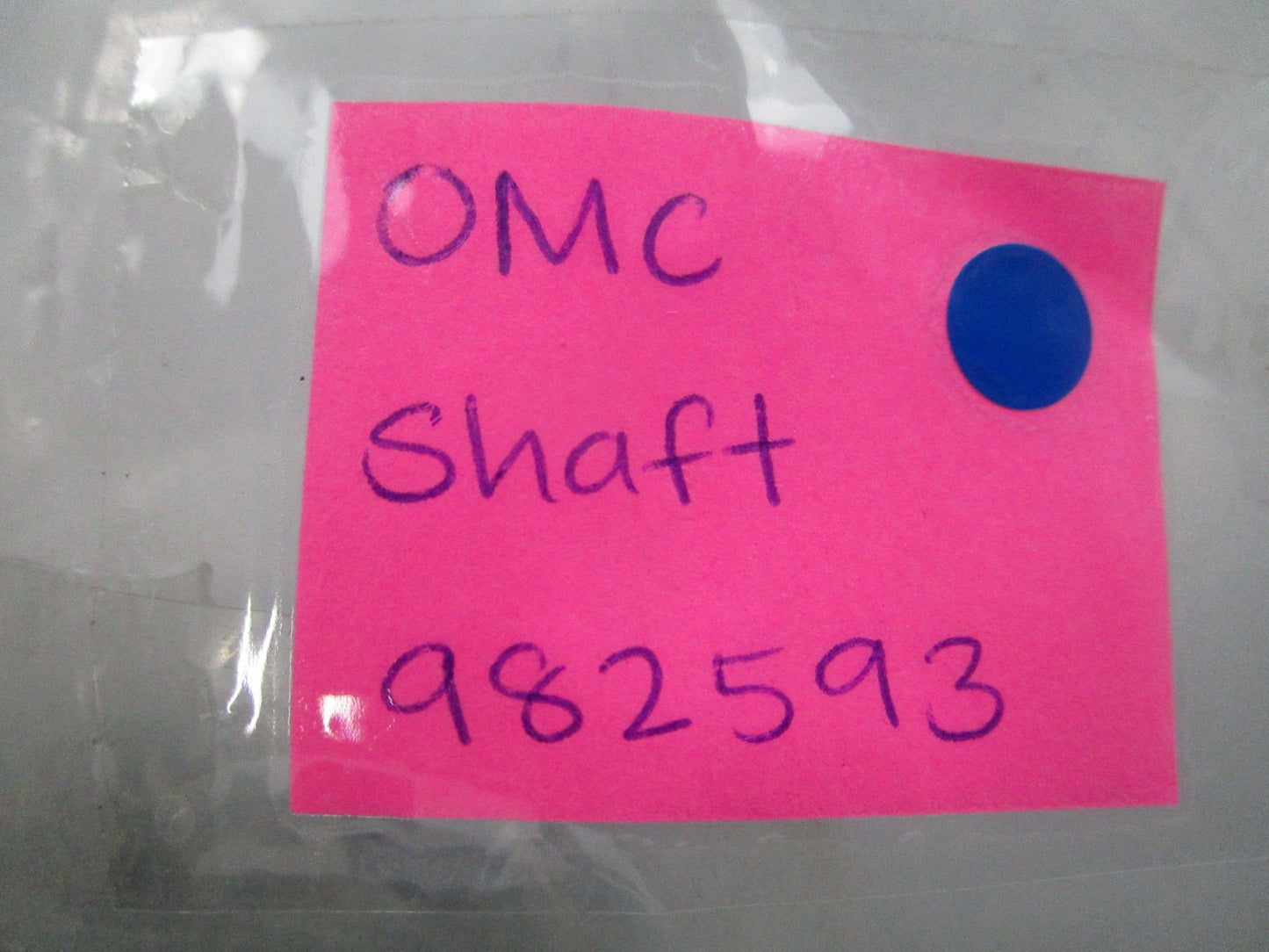 NEW OEM OMC Johnson Evinrude 982593 0982593 Shaft 0810