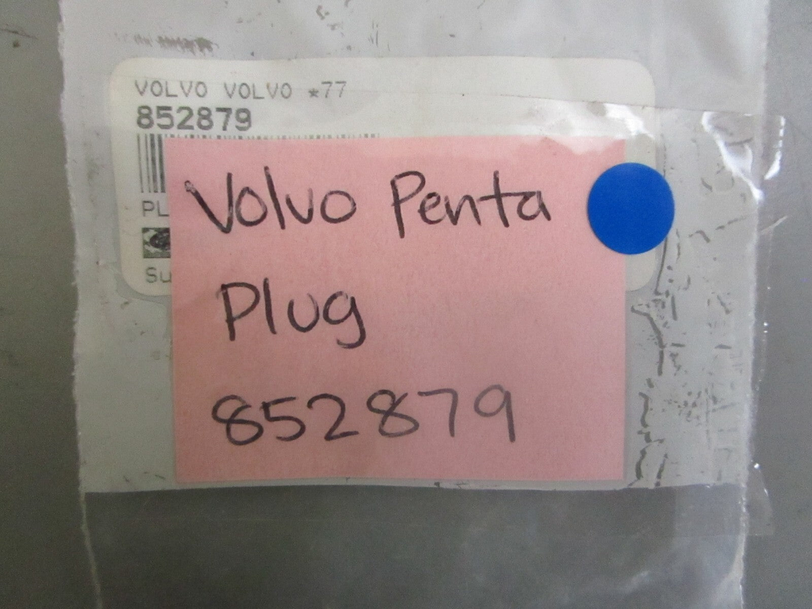 *NEW OEM* 0820 Volvo Penta Plug 852879