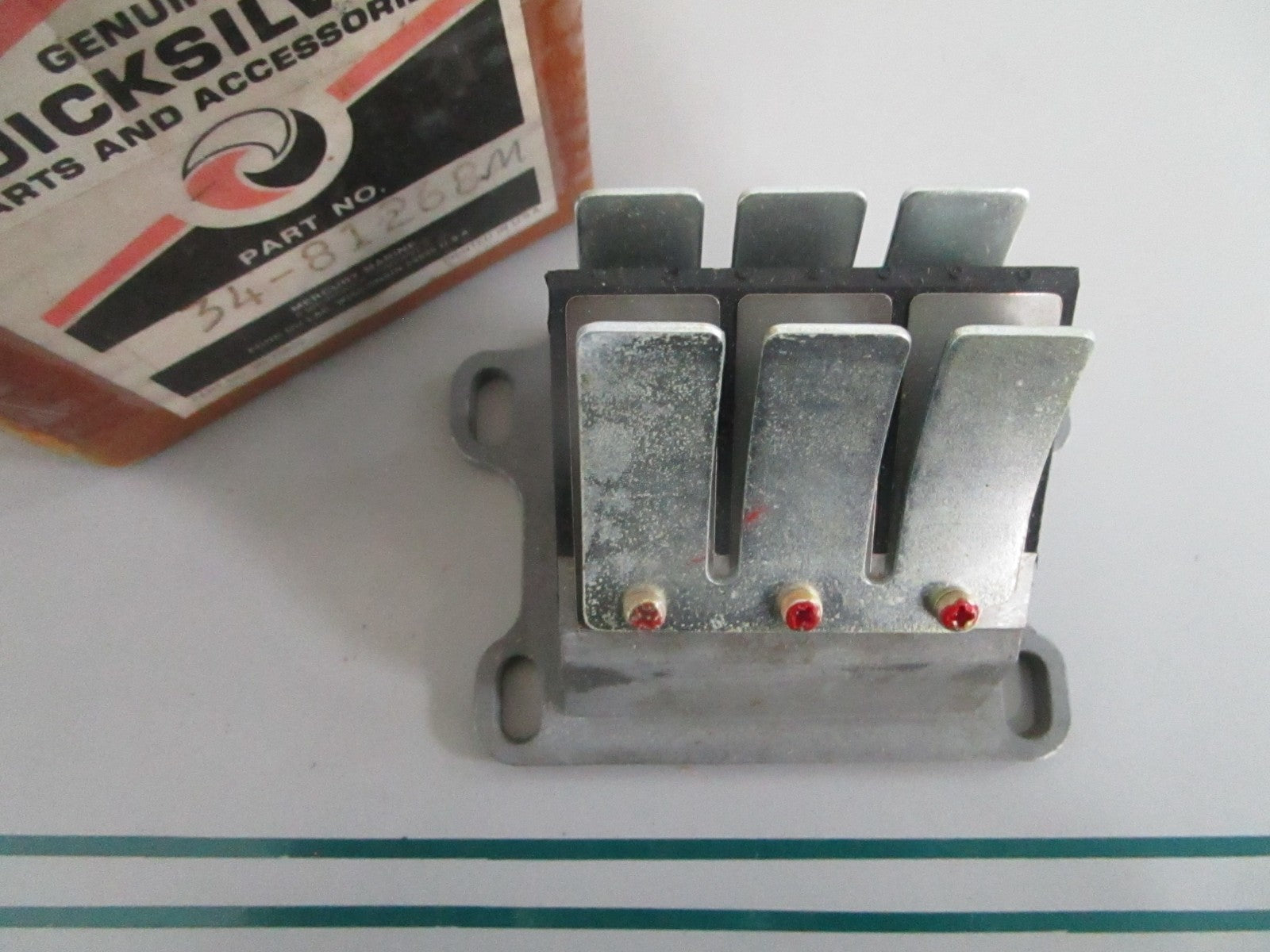 NEW OEM 34-81268M Mercury Mariner 1977 1978 60HP 2 Cyl Reed Assy 0820