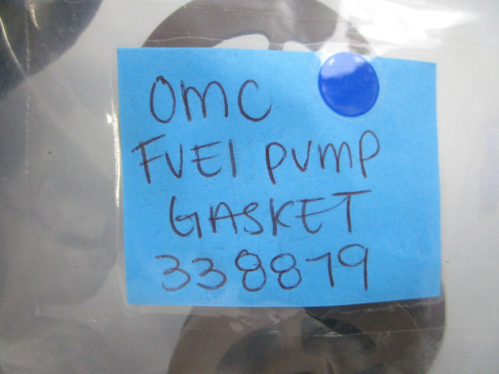 NEW OEM (LOT OF 2) 338879 0338879 OMC Johnson Evinrude Fuel Pump Gasket 0810