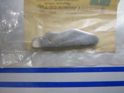 *NEW OEM* 0810 Yamaha Tilt Lock Stop 688-43165-00-00