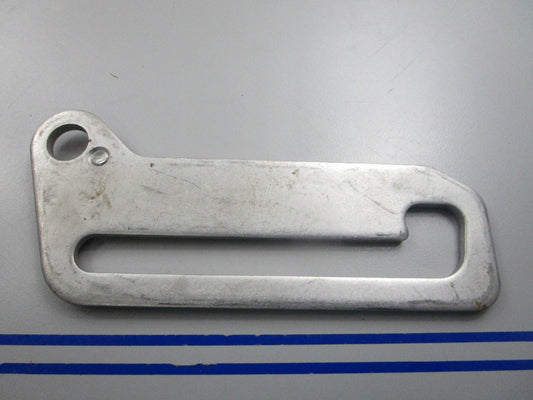 NEW OEM 397210 0397210 OMC Johnson Evinrude Bracket 0810