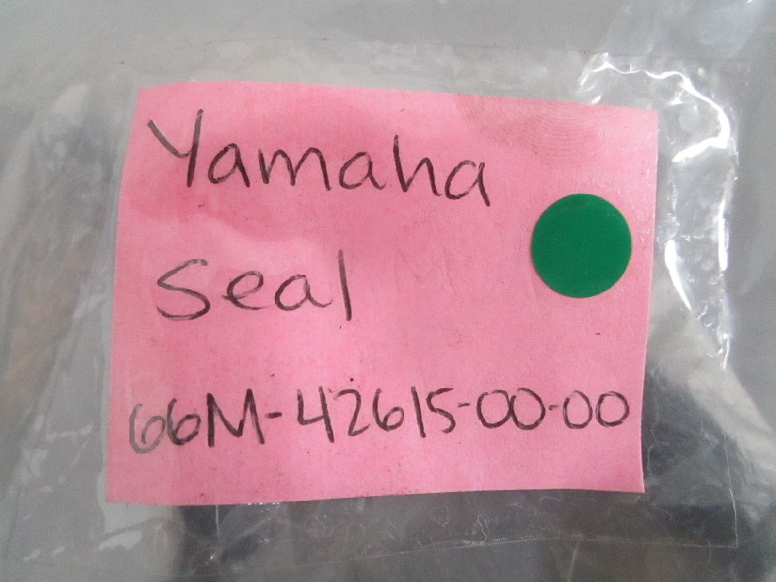 NEW OEM 66M-42615-00-00 Yamaha Seal 0820