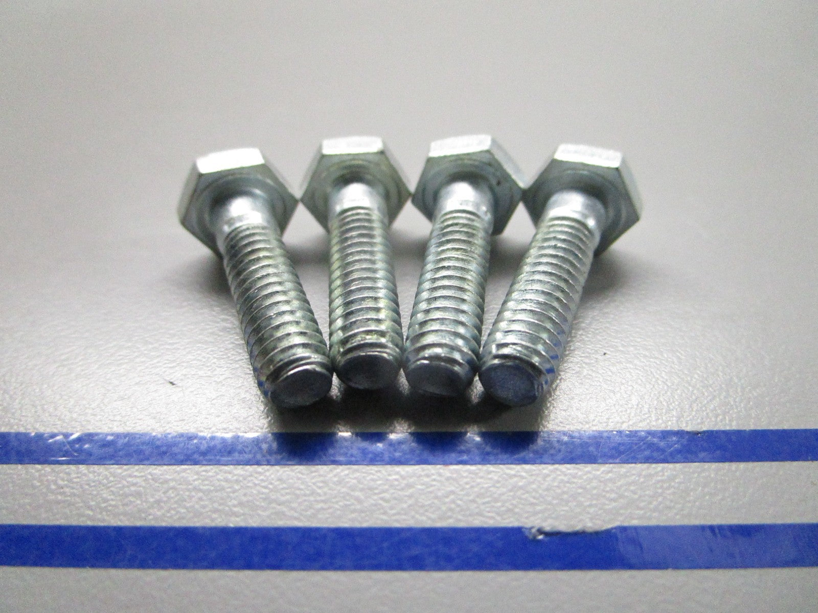 *NEW OEM* (LOT OF 4) 0810 Volvo Penta Screw 955514