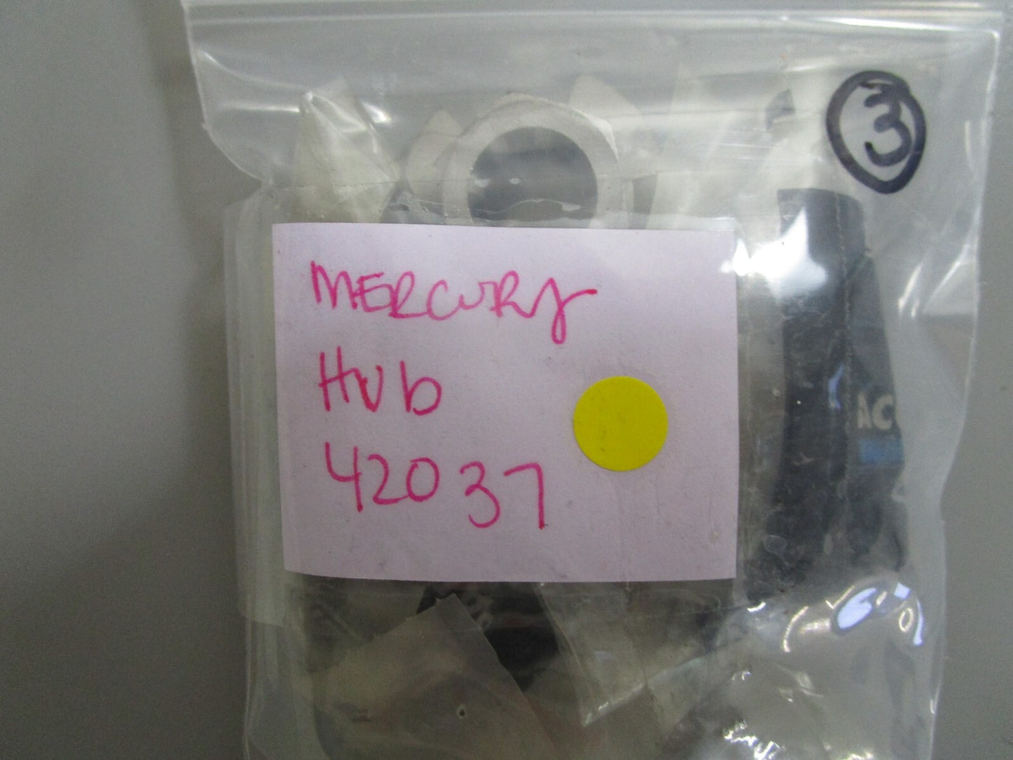 *NEW OEM* 0810 Mercury Quicksilver Hub 42037