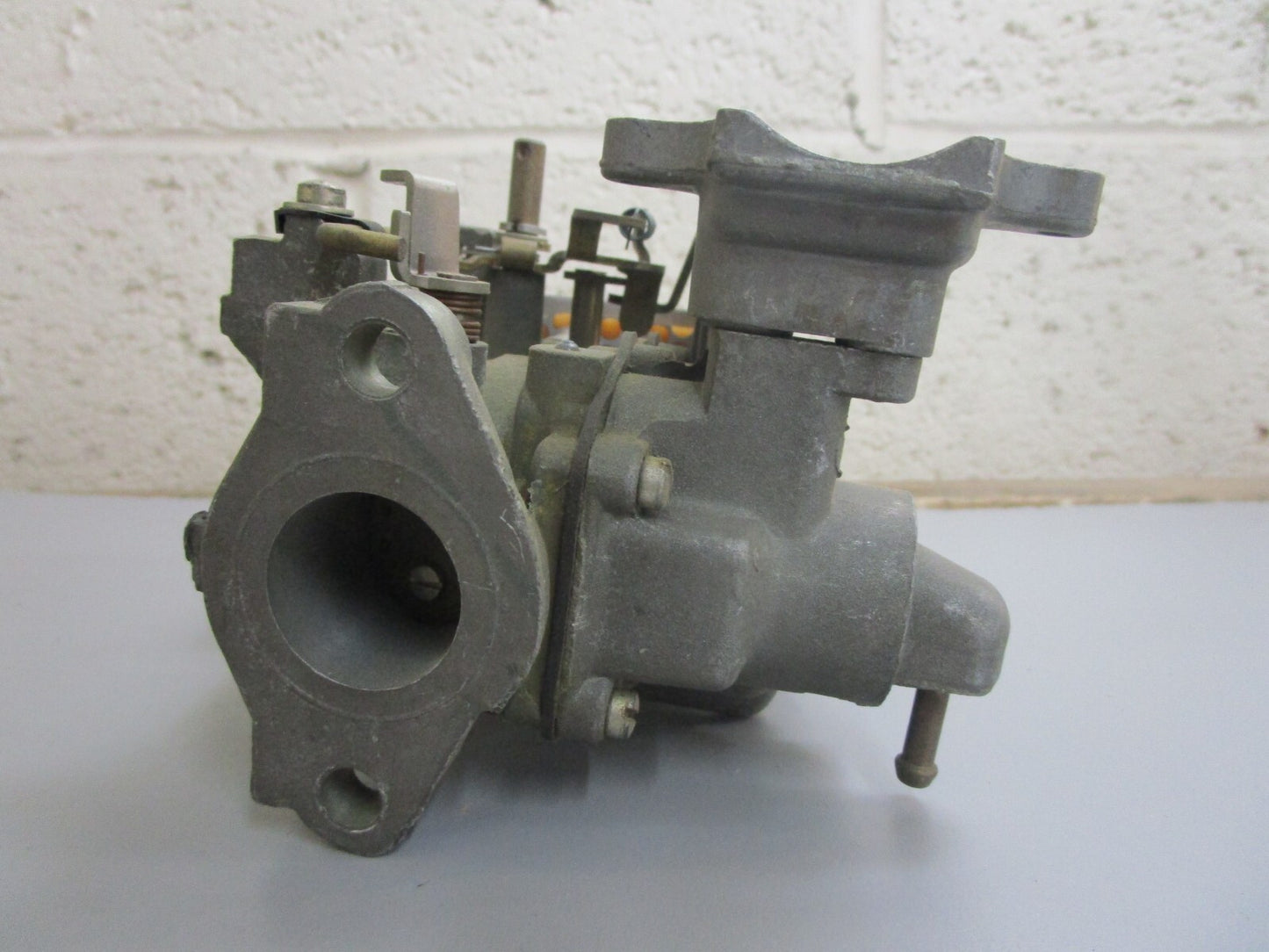 *NEW OEM* 0820 OMC Johnson Evinrude Carburetor 381718 0381718