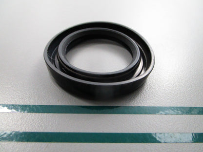 NEW OEM 152-3700 CAT Lip Type Seal 0810