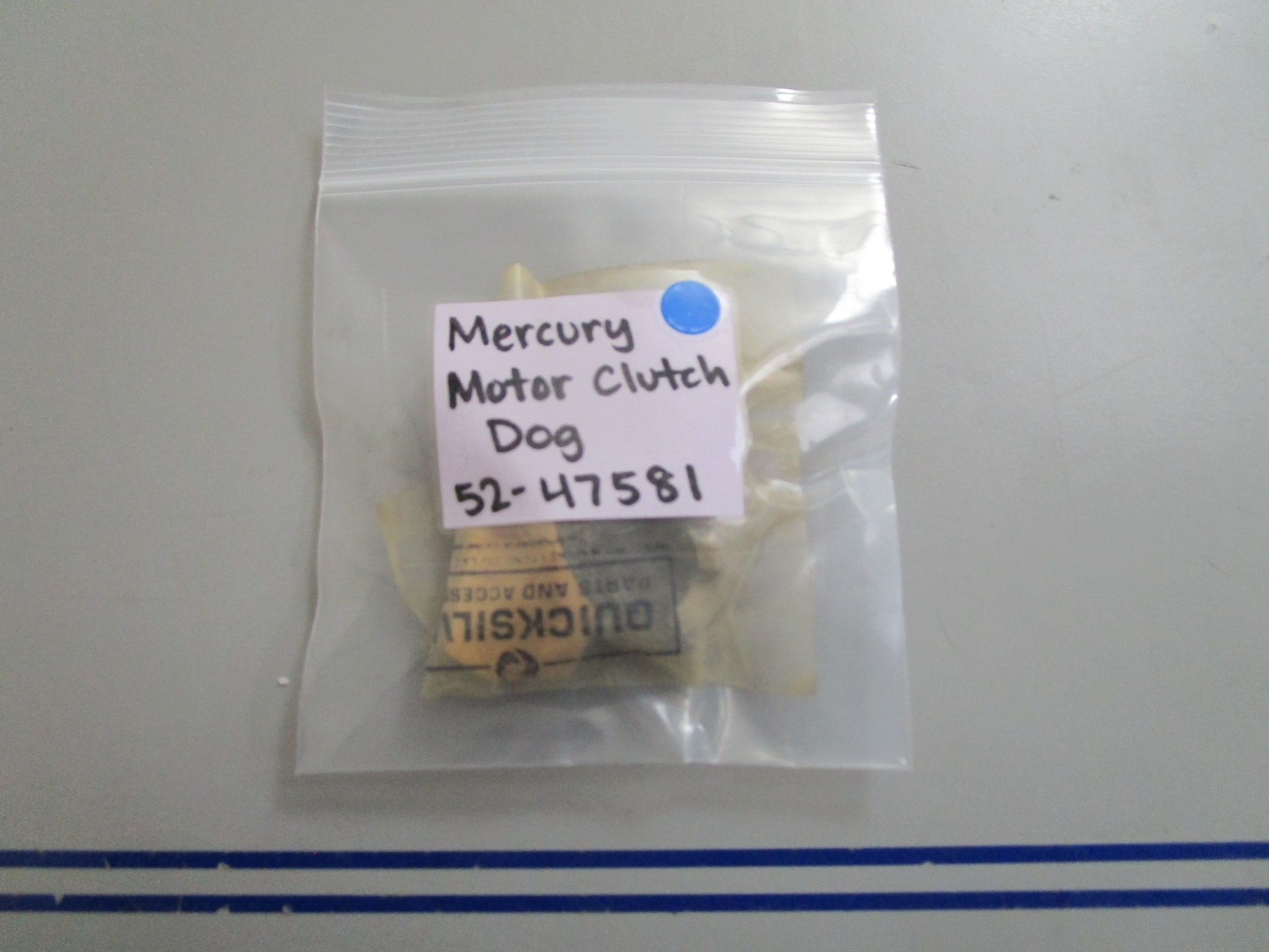 *NEW OEM* 0770 Mercury Quicksilver Motor Clutch Dog 52-47581