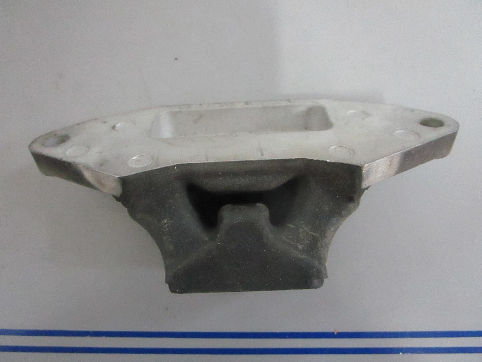 *NEW OEM* 0820 Yamaha Rubber Mount 66V-44157-01-8P