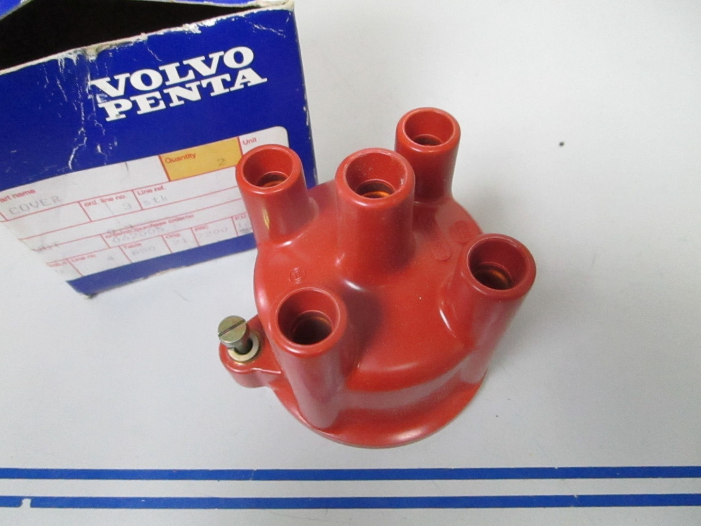 *NEW OEM* 0840 Volvo Penta Distributor Cap Cover 841263