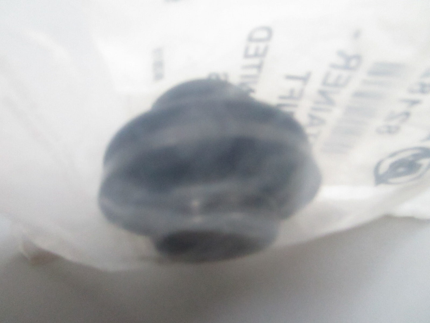 *NEW OEM* 0810 Mercury Quicksilver Shift Retainer 821827