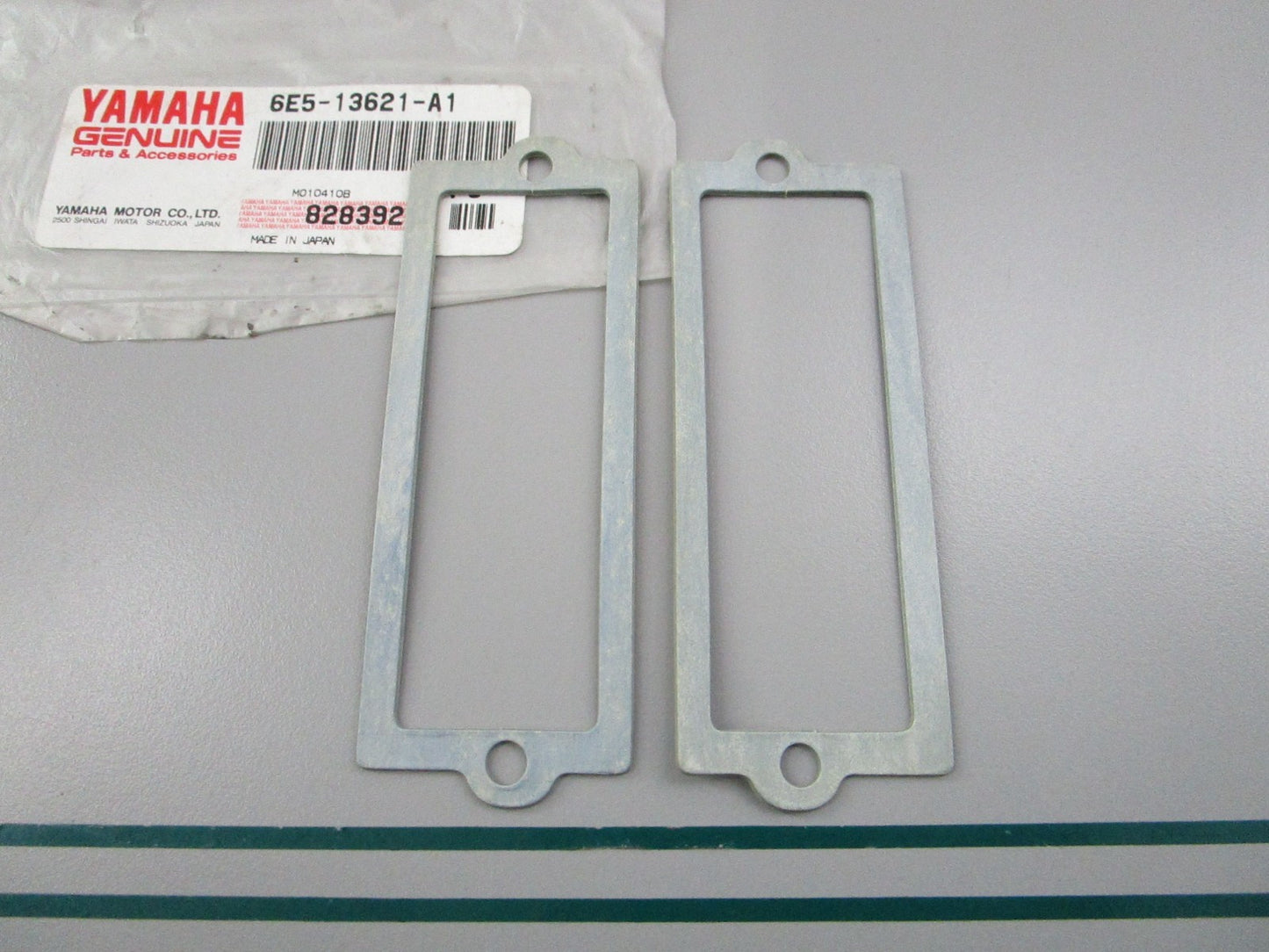 NEW OEM (LOT OF 2) 6E5-13621-A1-00 Yamaha Gasket 0810