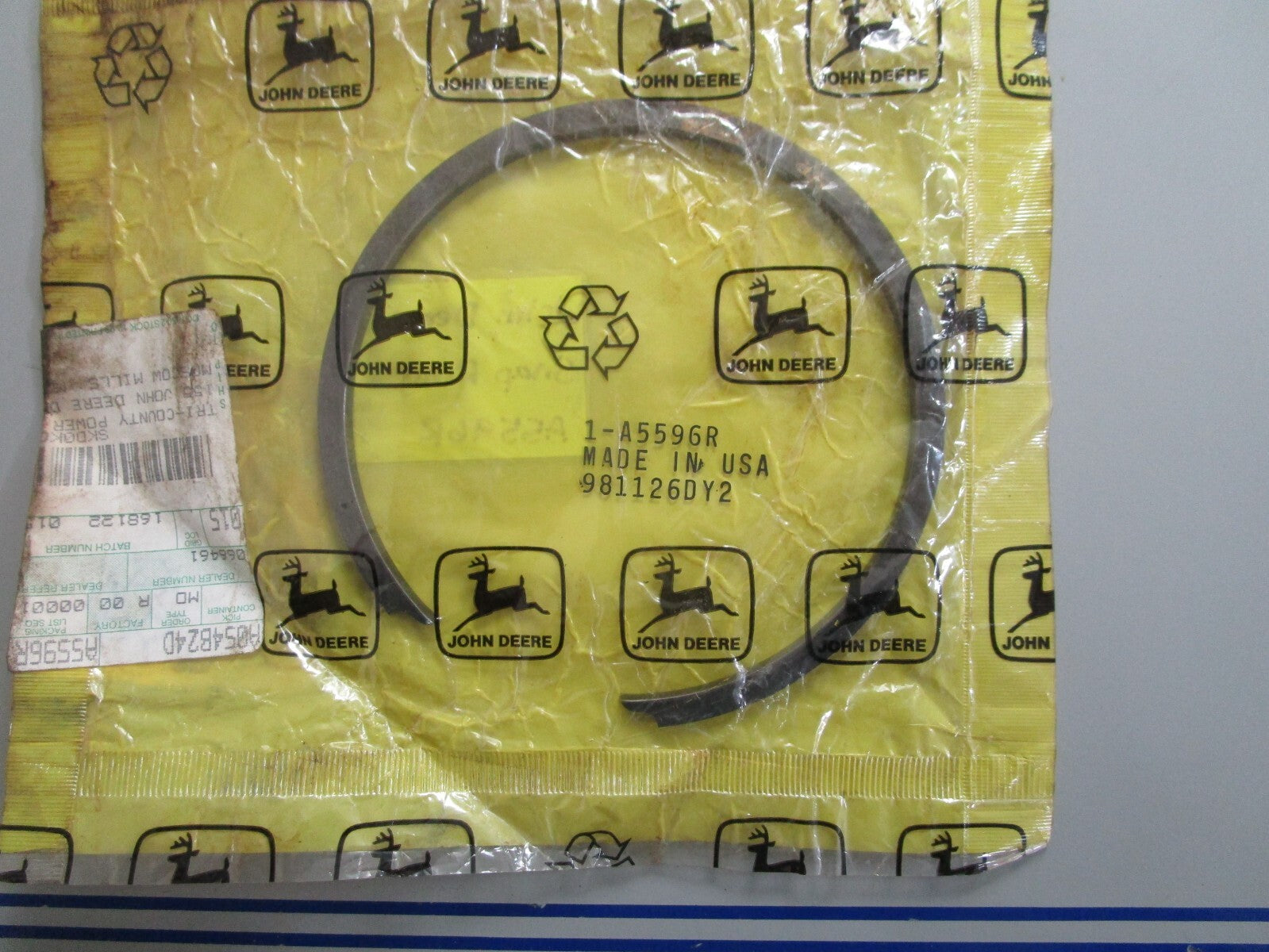 *NEW OEM* 0820 John Deere Snap Ring A5596R