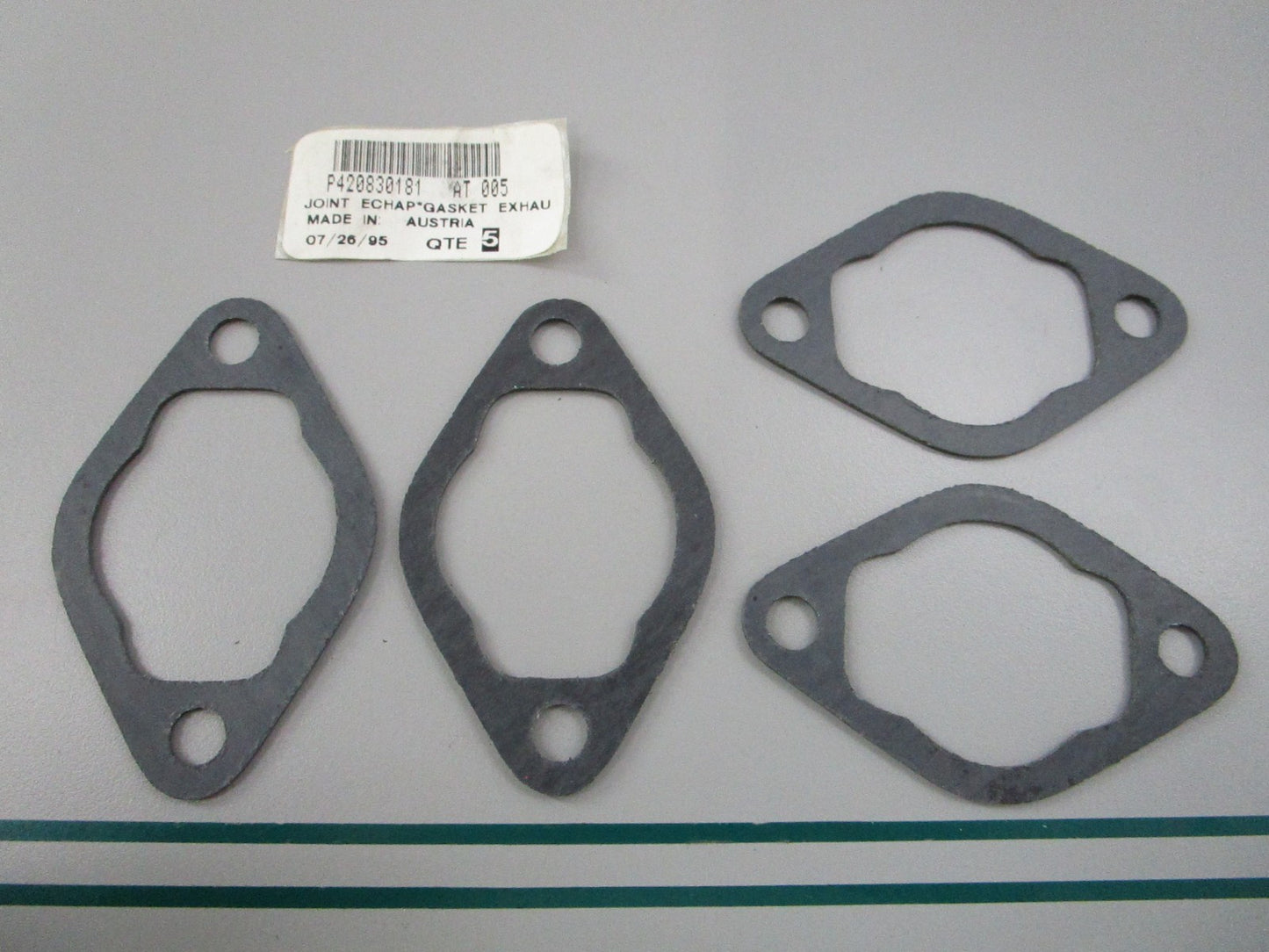 NEW (LOT OF 4) 420830181 Ski-Doo Gasket 0810