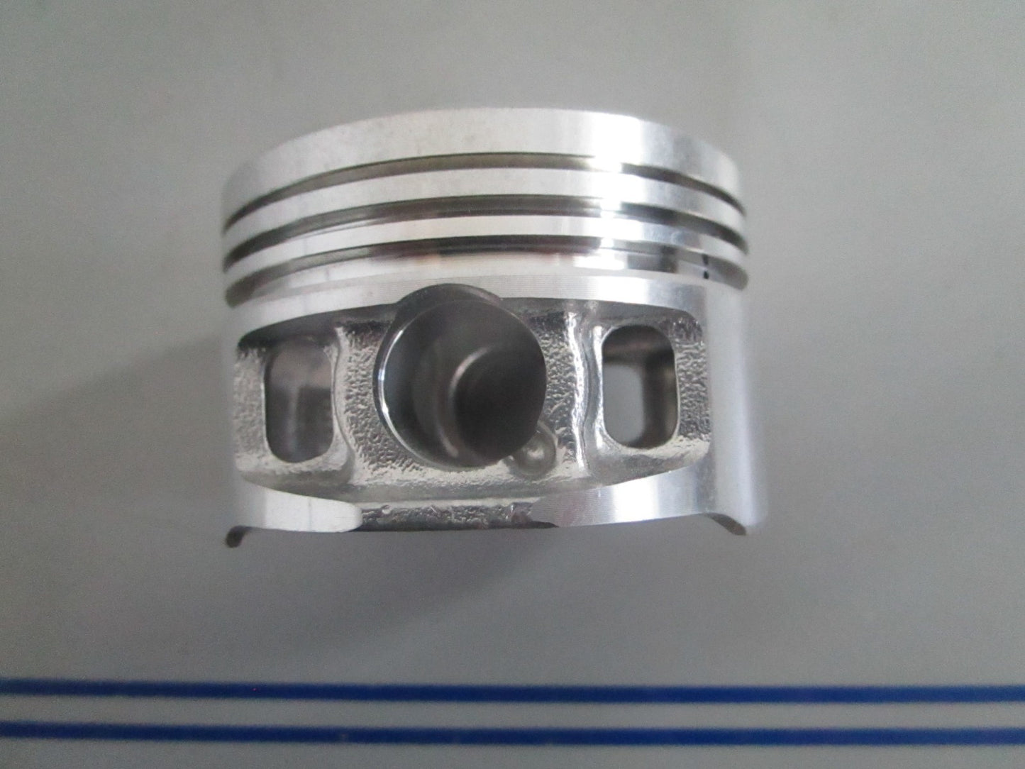 *NEW OEM* 0820 Yamaha Piston 65W-11635-00-00
