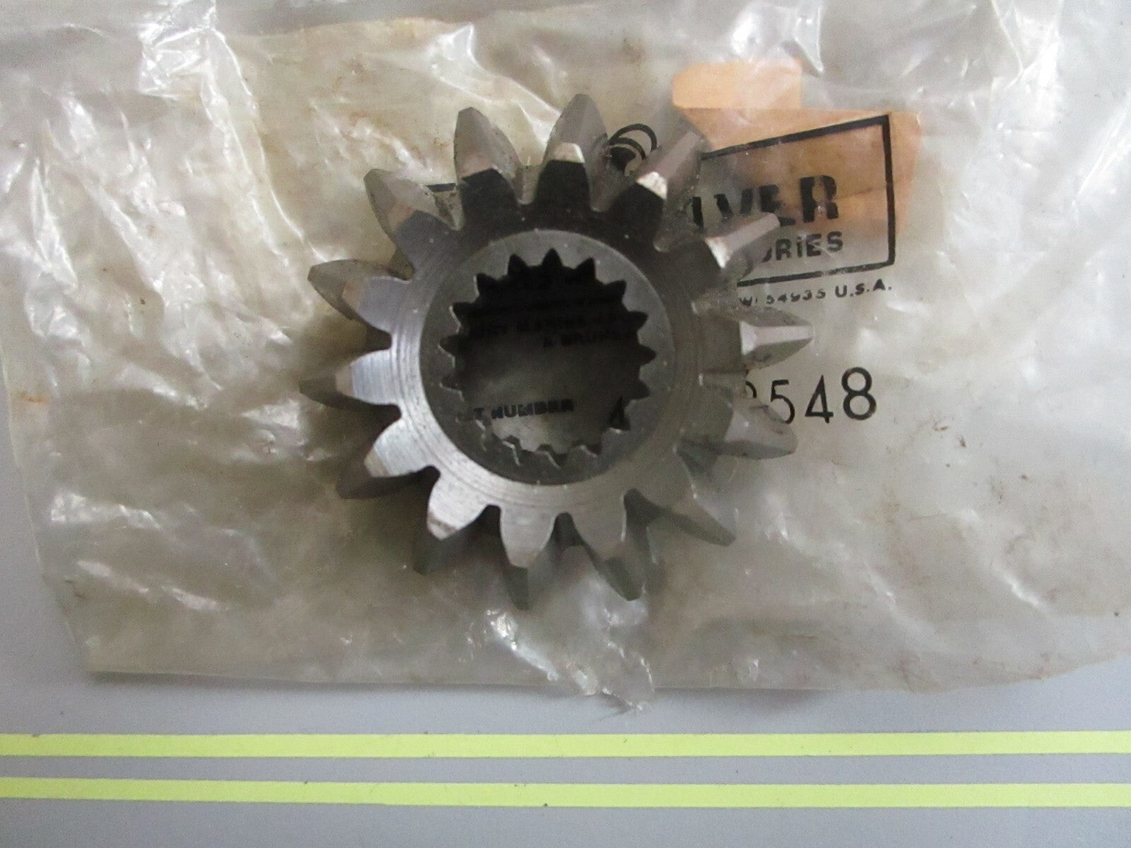 *NEW OEM* 0820 Mercury Quicksilver 14T Pinion 43-68548