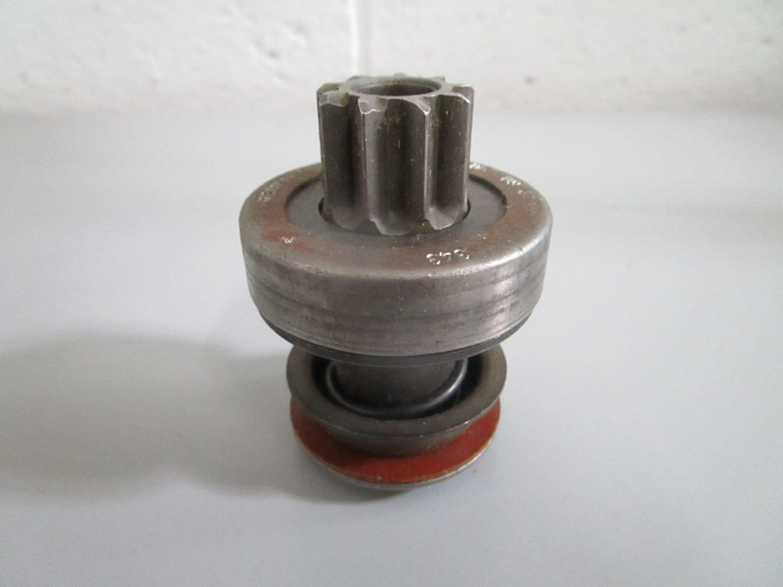 NEW OEM 0001516813 2006209471 Mercedes-Benz Bosch Starter Pinion 0820