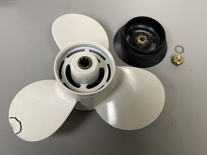 *NEW* 0670 Yamaha Propeller 9 3/4 x 6 1/2 683-W4592-02-EL