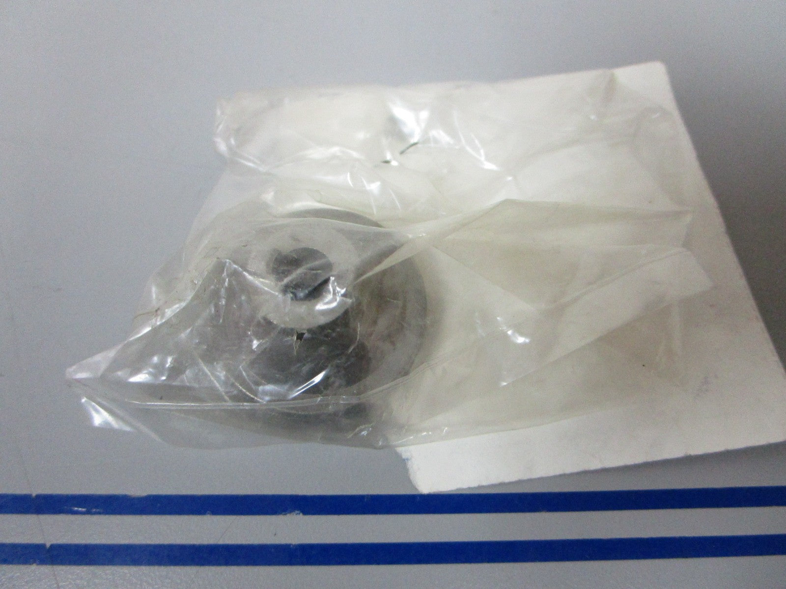 *NEW OEM* 0720 OMC Johnson Evinrude Spindle 339038 0339038