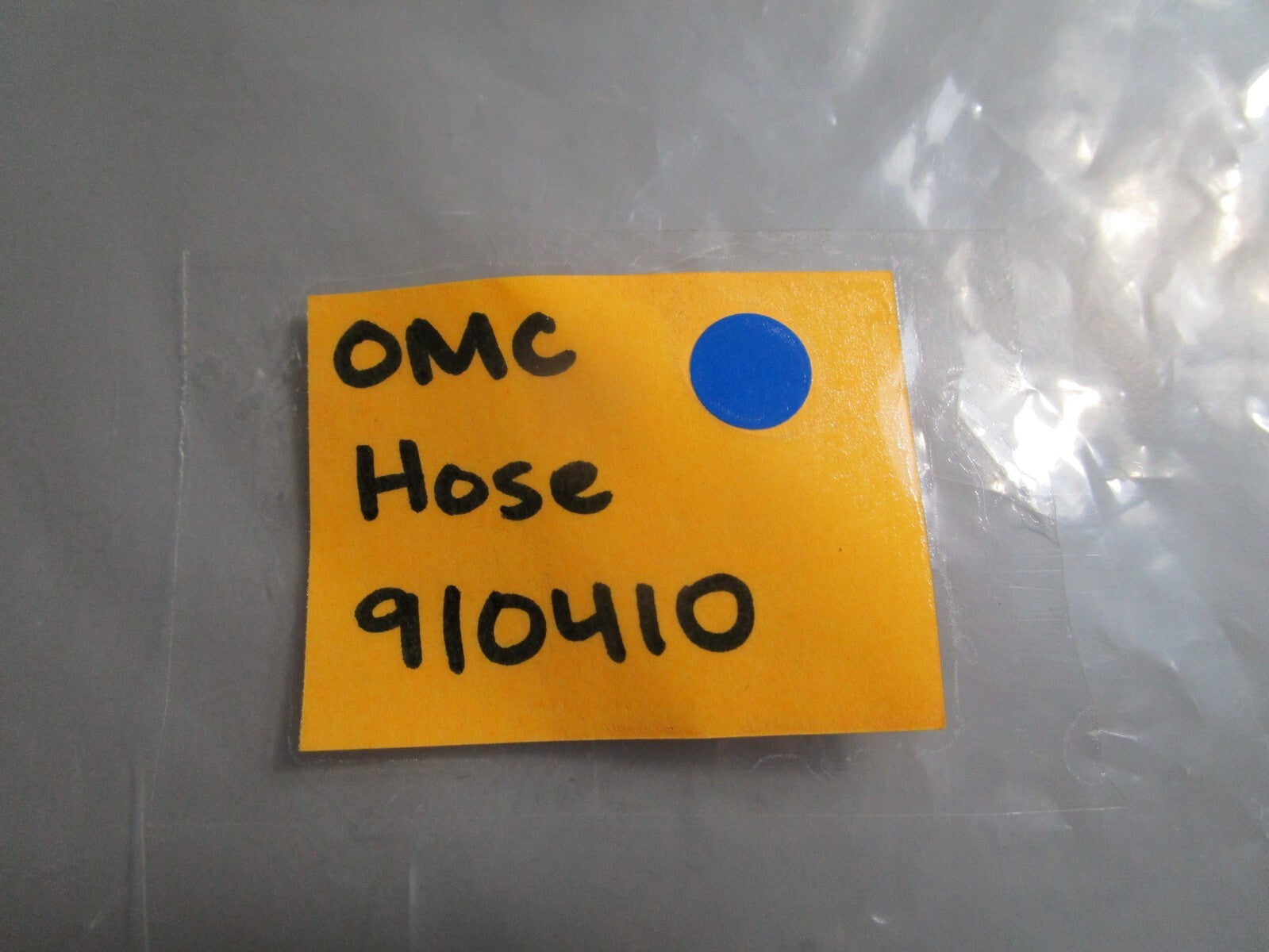 *NEW OEM* 0810 OMC Johnson Evinrude Hose 910410 0910410