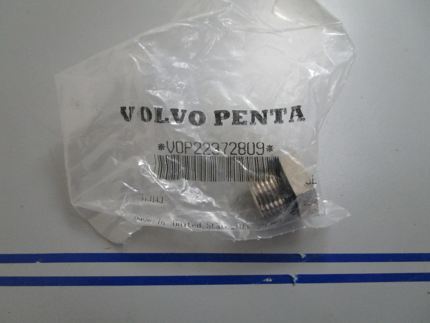 *NEW OEM* 0810 Volvo Penta Adapter 22372809