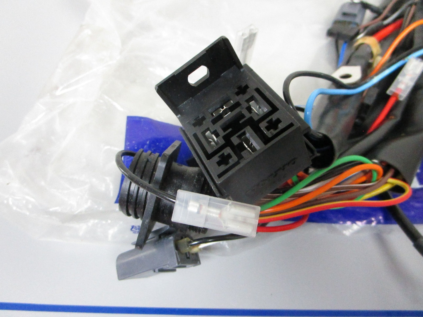 *NEW OEM* 0720 Volvo Penta MD2010 MD2020 MD2030 MD2040 Wire Harness 873215
