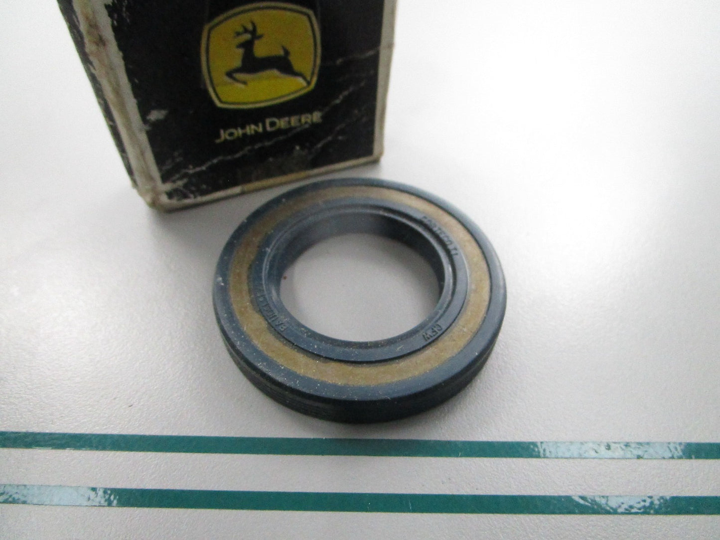 NEW OEM CE17706 John Deere Gearcase Seal 0810